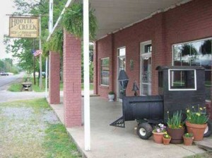 Hootie Creek House front of inn