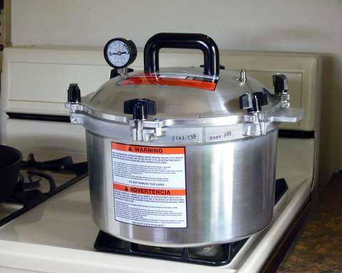 Pressure canner cooker
